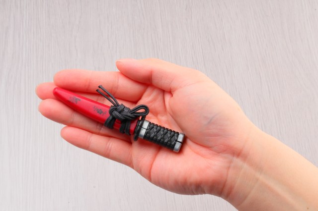 Mini samurai sword scissors are here to help you slice paper and plastic foes to pieces【Photos】