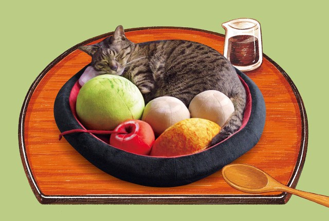 Turn your kitty into a Japanese sweet with Felissimo’s new Anmitsu Nyanko Cushion cat bed
