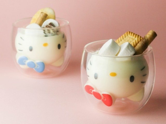Glasses from Japan turn drinks into Hello Kitty, will convince you that you need snacks too【Pics】