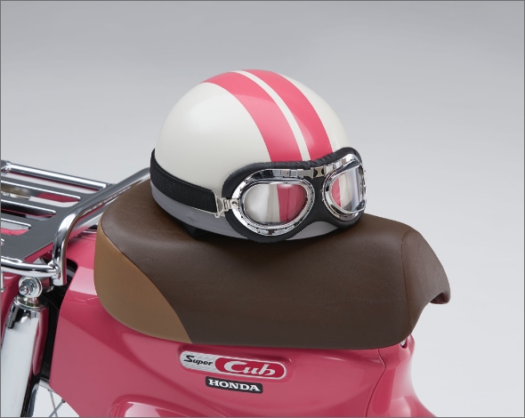 HONDA super cub 天気の子　ヘルメット Natsumi's pink scooter from Weathering with You now on sale