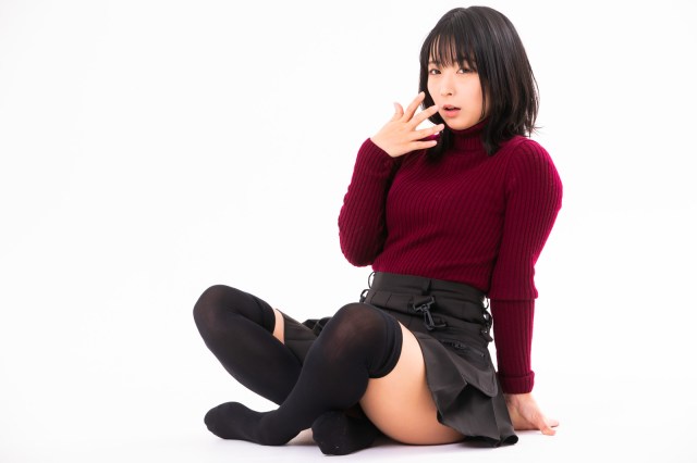 Woman in short skirt arrested after inciting upskirt photography in Tokyo