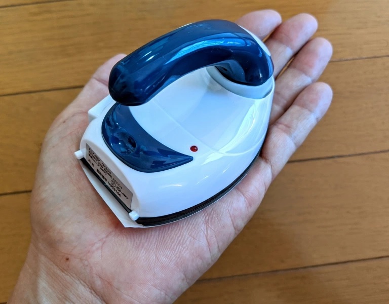 Small deals travel iron