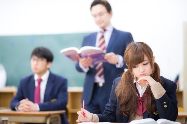 The reason why Japanese students don’t pronounce English properly