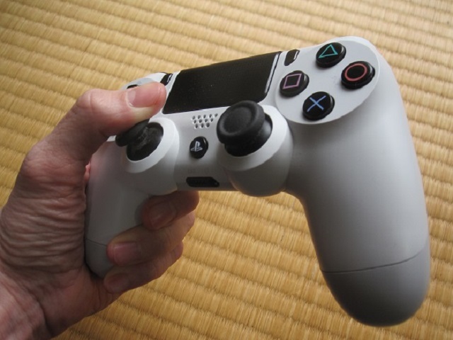 Japanese gamer has brilliant, cheap way to keep you from rage-smashing your expensive controller