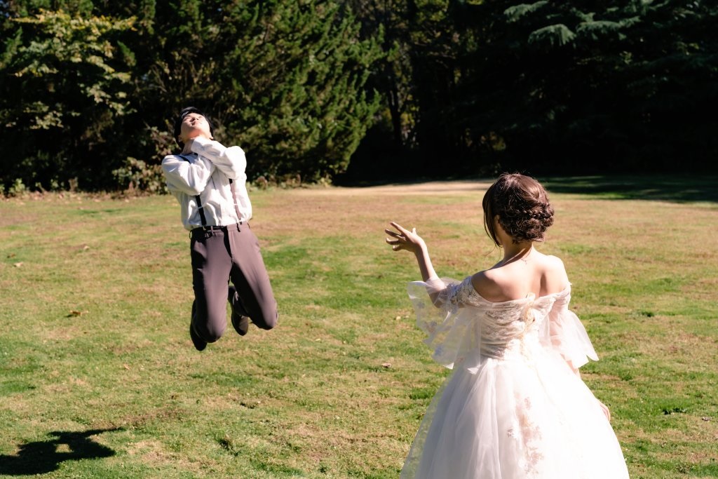 What happens when a cosplayer takes anniversary bridal photos? Hadokens ...