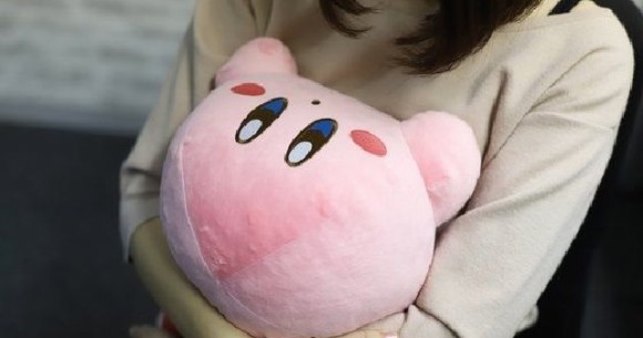 Nintendo’s Kirby is ready to warm your body and heart as a USB heater plushie【Photos】