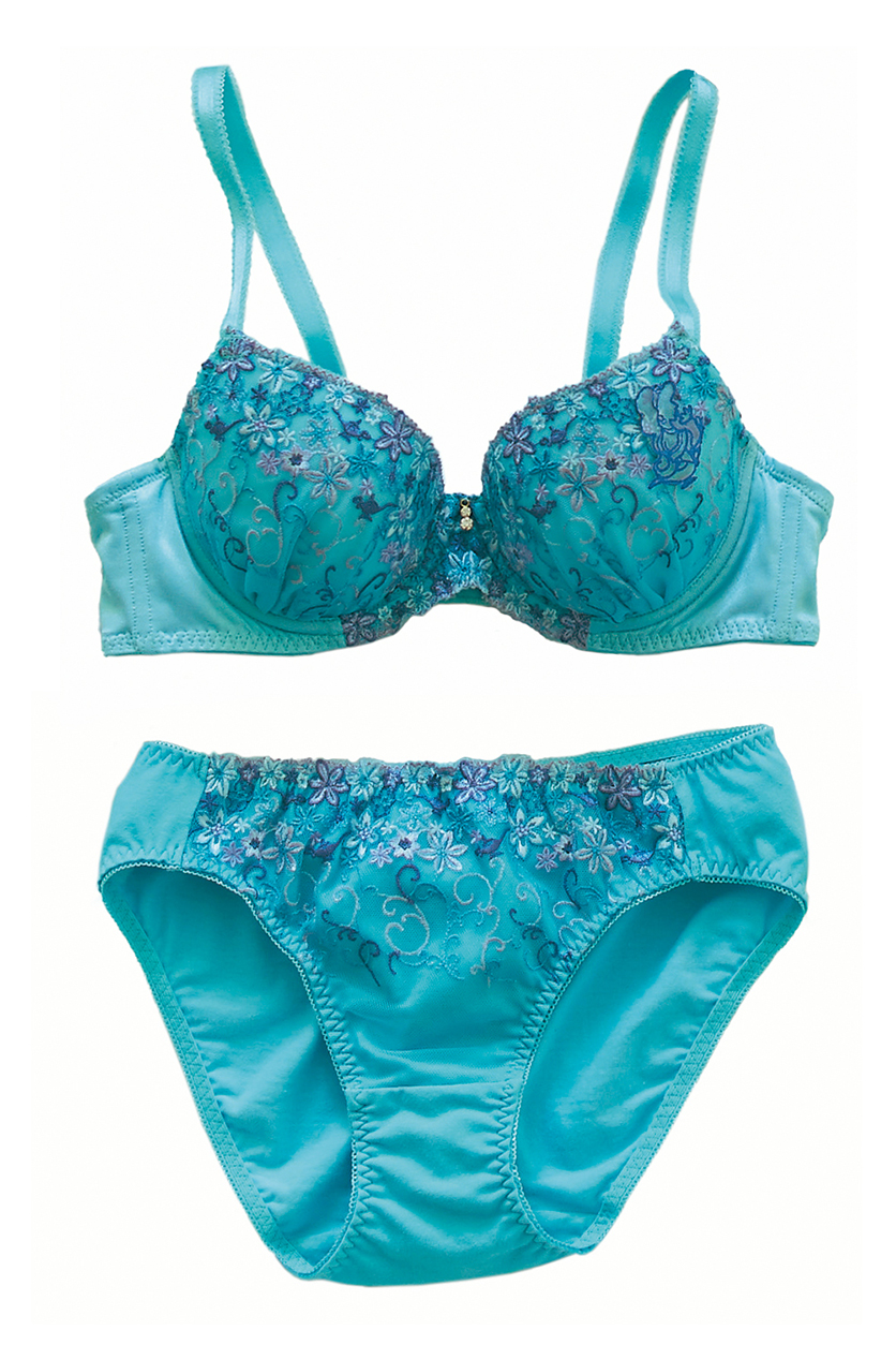 Disney lingerie sets from Japan let you step into the world of a ...