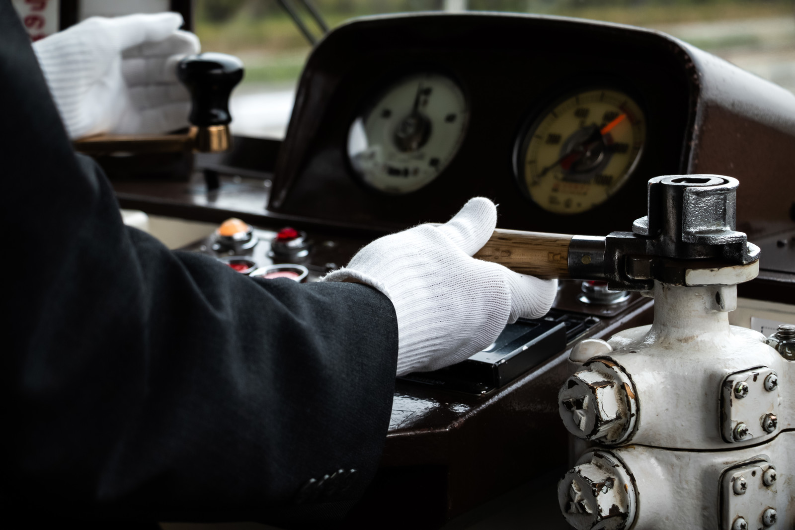 japanese-train-driver-falls-asleep-while-operating-train-laptrinhx-news