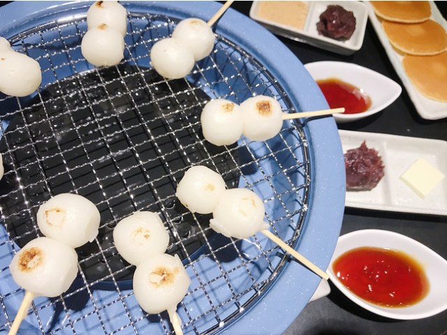 Tokyo pub lets you grill traditional Japanese dessert right at your table in all-you-can-eat deal
