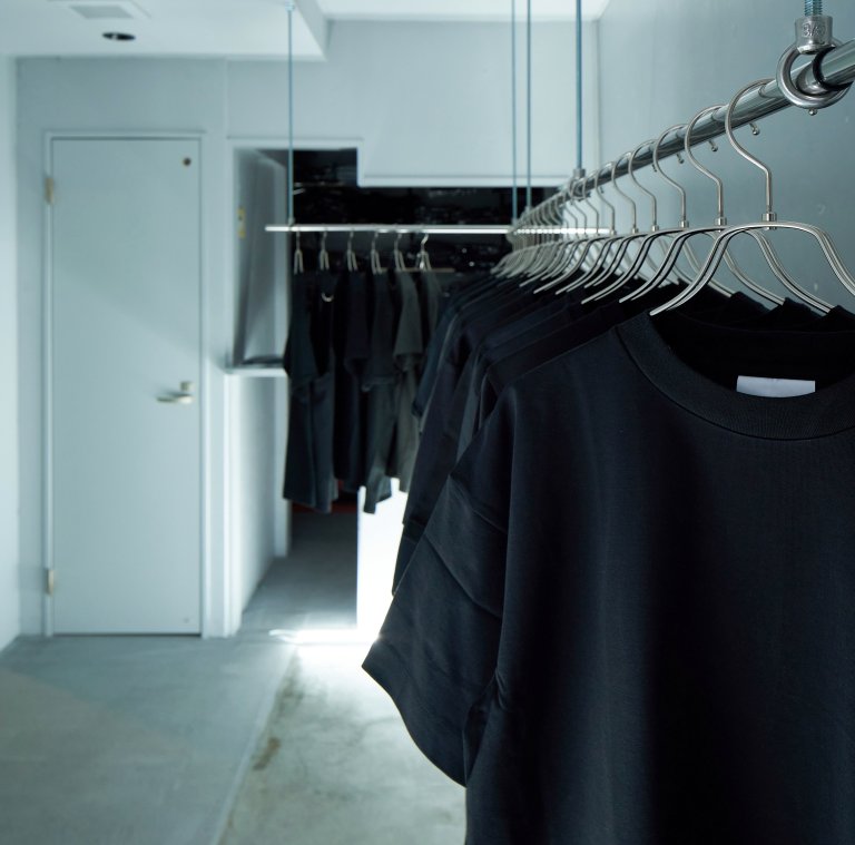 Black clothes shop shop