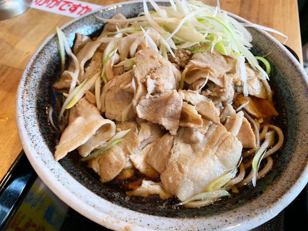 Why did this standandeat soba noodle shop in Tokyo open in the middle