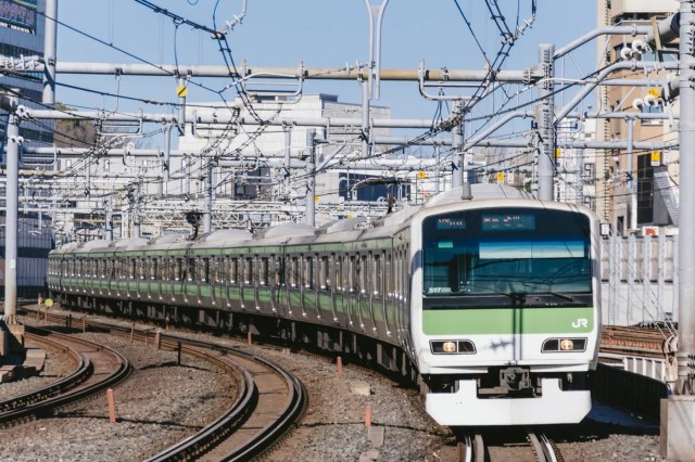 Tokyo’s anti-crowding coronavirus countermeasures backfire, make trains needlessly dangerous