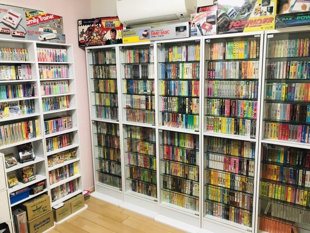 Japanese retro gamer completes collection of every Nintendo Famicom cartridge ever released【Pics】