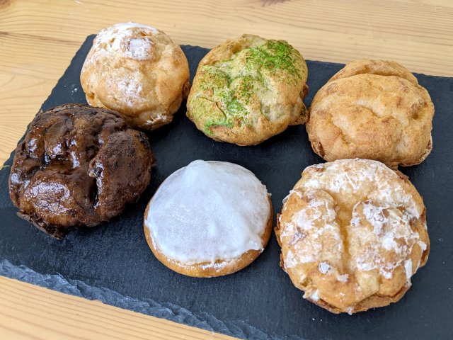 Choux pastry mania: Mr. Sato tries Beard Papa’s new Japanese-style cream puffs 【Taste Test】