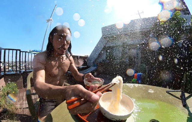 Our reporter devises the best way to beat the summer heat: by eating somen in an outdoor shower
