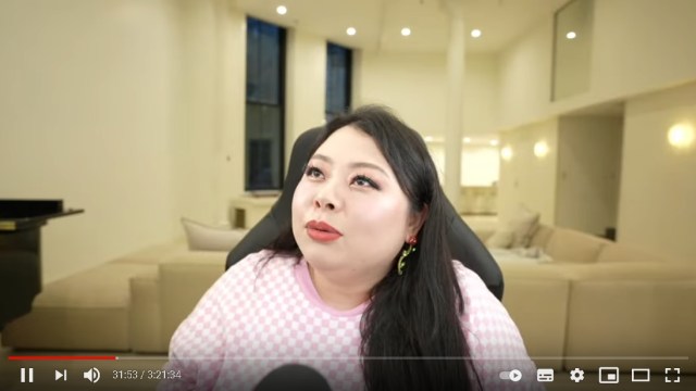 Fashion icon Naomi Watanabe has a reassuring anecdote for Japanese people in the U.S.
