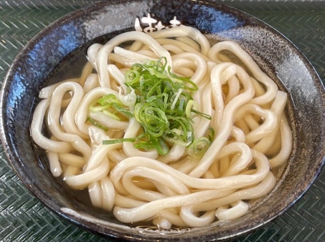 Japanese woman dreams of her late grandfather eating noodles, gets a sweet surprise in the morning