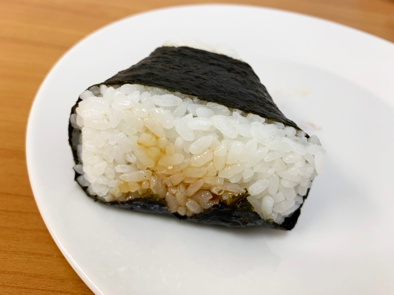 Japanese Convenience Store Showdown – Who’s Got The Best Ikura Rice 