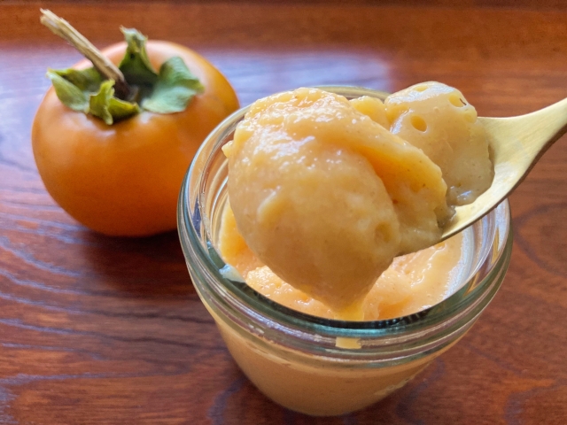 Turn a persimmon into a pudding with one simple ingredient