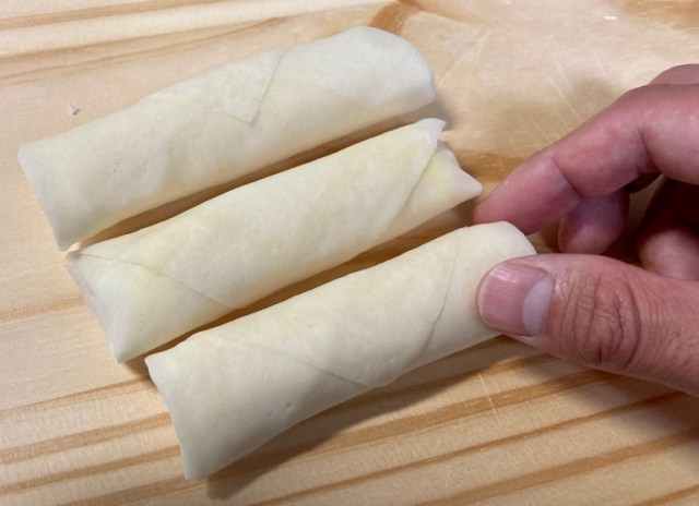 Try this easy, low-oil cheese spring roll recipe for your next camping trip (or cheese craving)