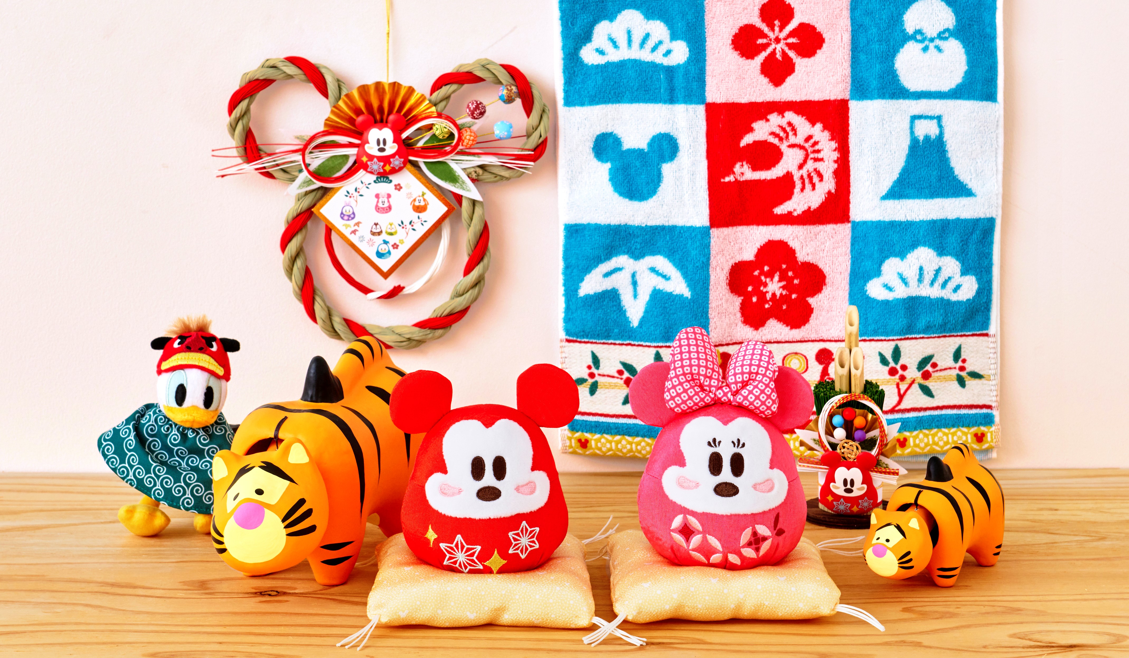 Disney Store Daruma Mascot NEW YEAR 2022 Japan Complete 7 Set Mickey Minnie