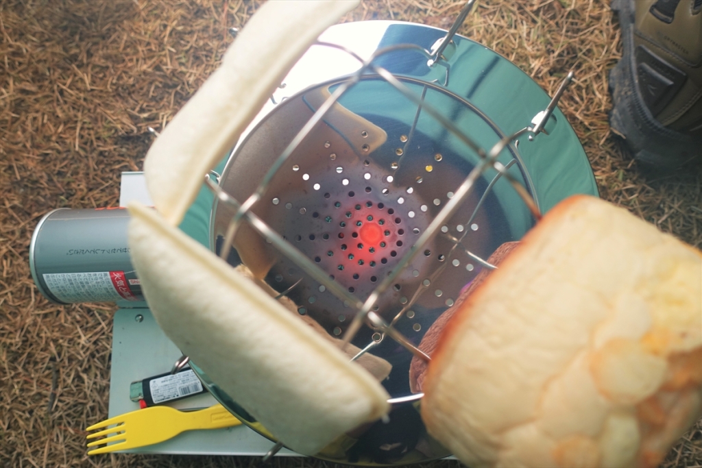 Is a camping toaster from Daiso any good? We tested one so you don’t ...