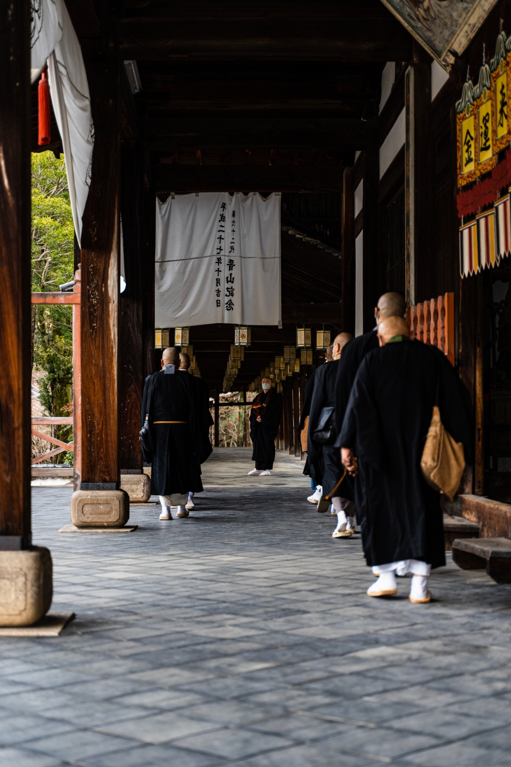 Kyoto sightseeing tour: exclusive temple tours, meditation lessons, and incense making