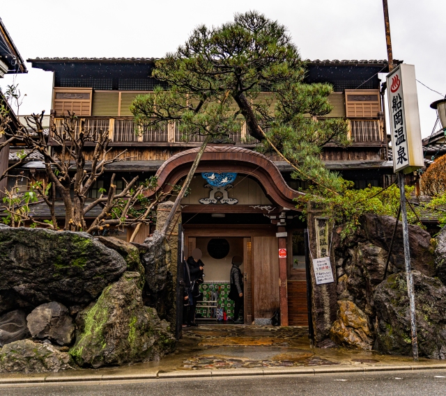 Kyoto sightseeing tour The most amazing old bathhouses in the city