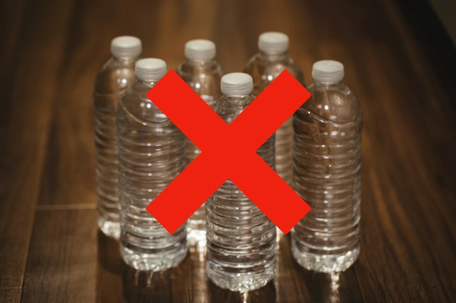 コカ・コーラジャパンは、プラスチック廃棄物の削減に役立つ「自分のボトルに水を入れる」ウォーターディスペンサーをテストしています