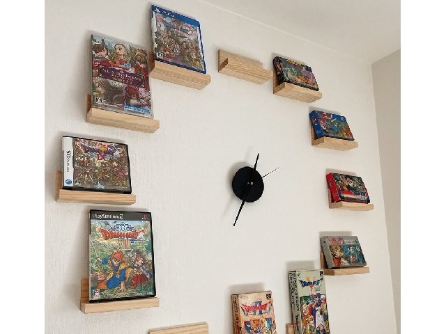 Japanese kid turns dad’s retro game collection into awesome Dragon Quest clock【Photos】
