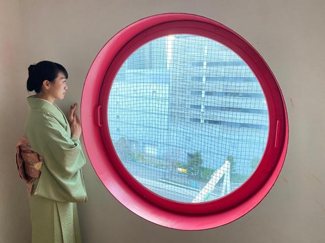 Restoring Nakagin Capsule Tower’s rare “pink capsule”, formerly used in the sex industry