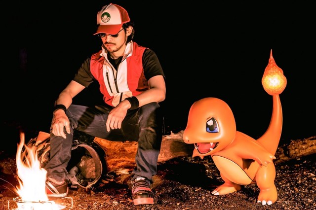 Pokémon fan 3-D prints a life-size Charmander, takes it camping【Photos, video】