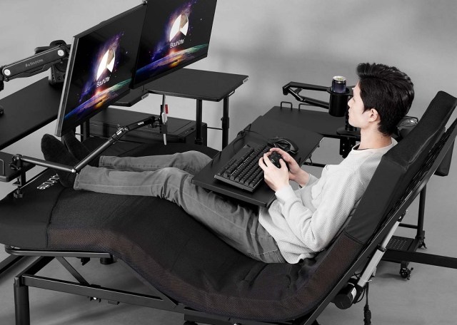 Japanese Ultimate Gamer Bed Is Great for Remote Work, Costs $1200
