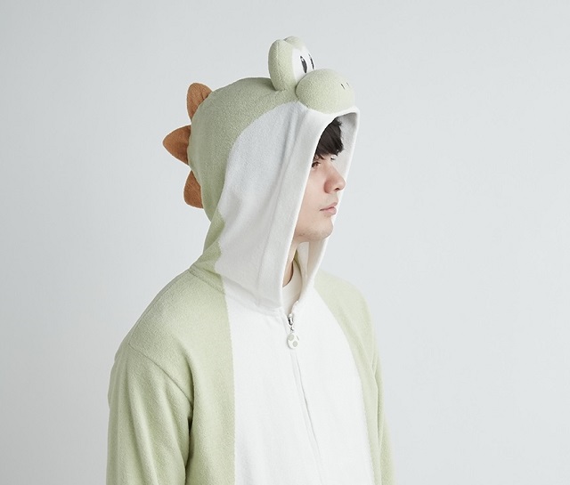 Yoshi transformation hoodie gives you the stylish look of Super Mario s dino pal Photos SoraNews24 Japan News