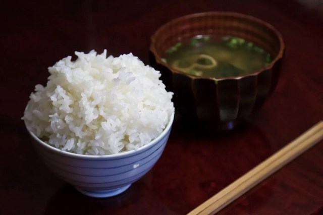 Why are some types of Japanese rice written with completely different types of Japanese writing?