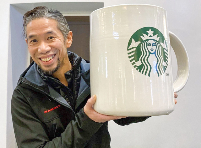 Starbucks Challenge: How long does it take to visit all the branches in downtown Shinjuku?