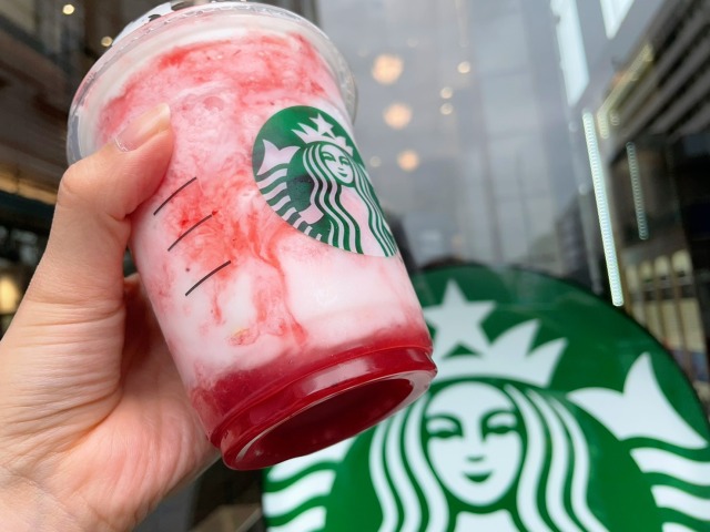 Starbucks Japan new limited edition exclusive menu Frappuccino strawberrry pink drinks 3