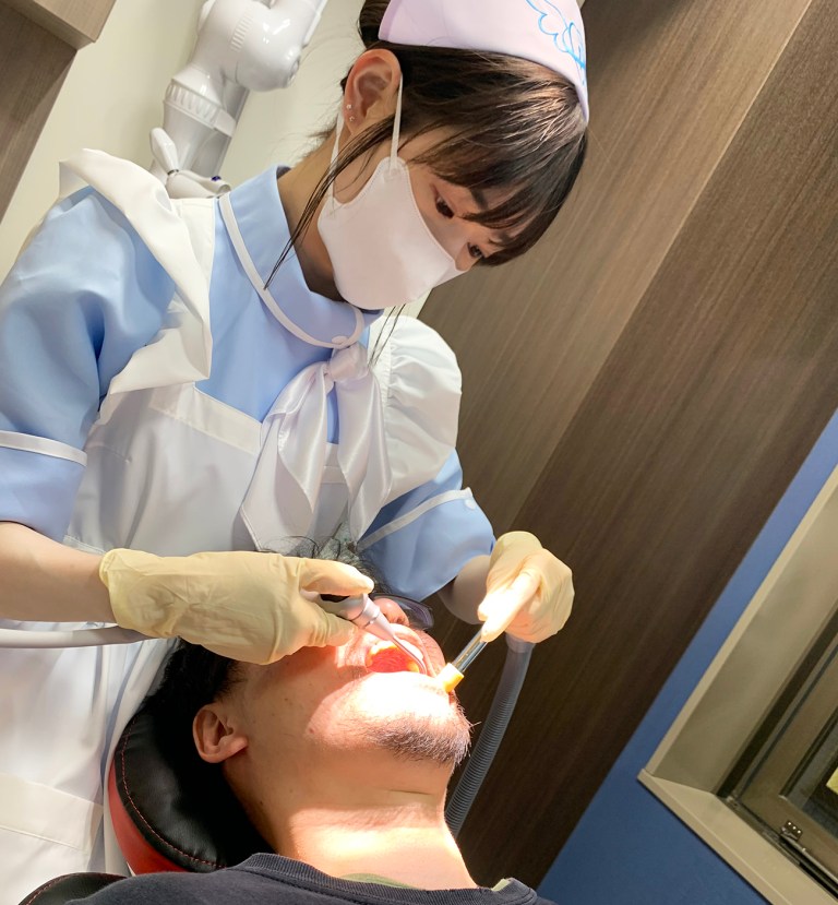 [Image: Akihabara-dentist-maid-moe-Akiba-dental-...ze=768,829]