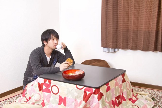 Roughly 40 percent of single Japanese men in their 20s have never been on a date, survey says
