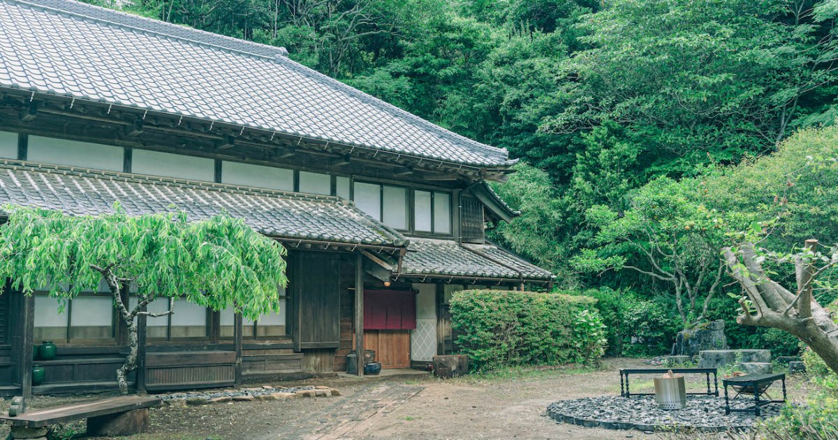 Lease a complete folks home in Japan, surrounded by nature simply outdoors Tokyo