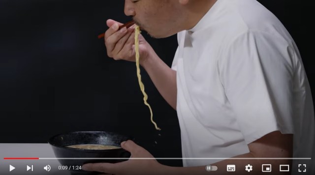 Anti-ramen stain T-shirt eliminates the one and only bad thing about eating ramen【Video】