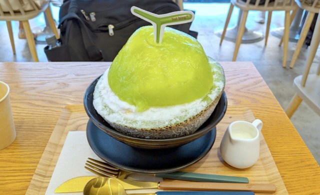 Mr. Sato goes to a Korean-style shaved ice cafe, makes several mistakes, still has a great time