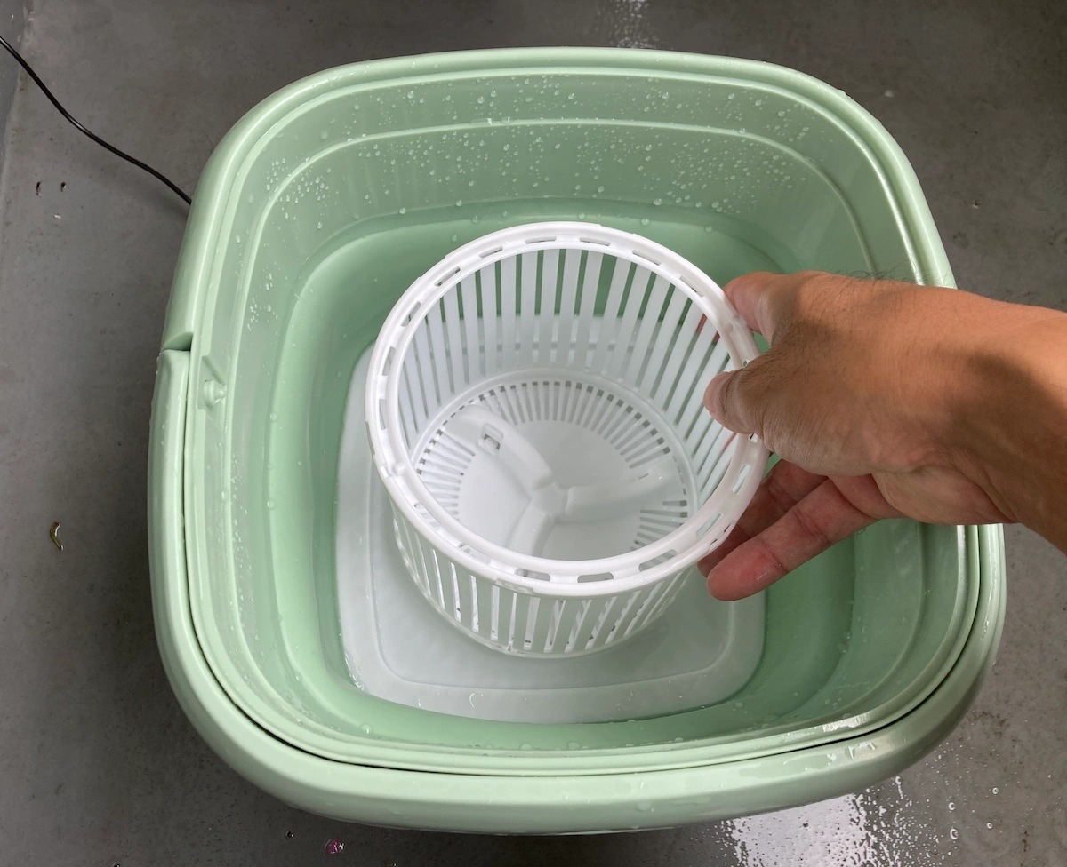 We try Amazon Japan’s lowest rated portable washing machine ...