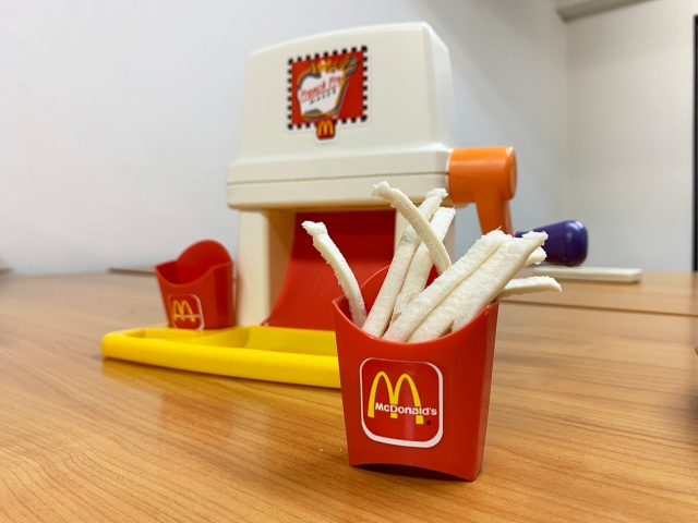 Who remembers making bread french fries with the McDonald's French Fry Maker?  : r/nostalgia