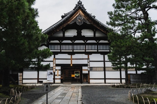 JR Central and Kyoto temple team up for the coolest temple tourism experiences you’ll ever see