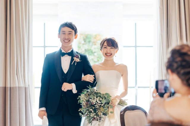 日本で結婚式に行く？ 調査によると、ブルーノ・マーズまたはマルーン5が好きであることを確認してください