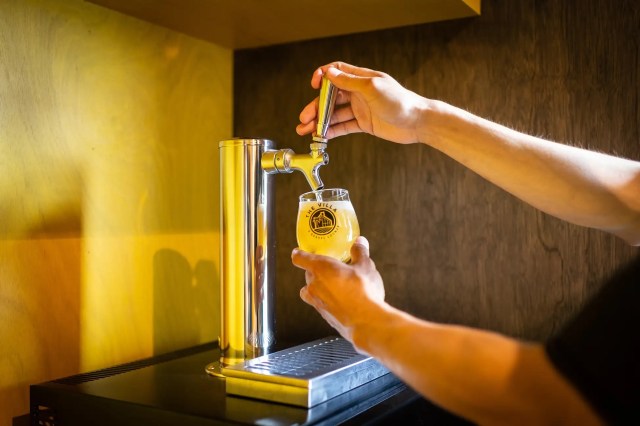 Japanese hotel gives you a beer tap in your room, 10 liters of craft beer to drink for free