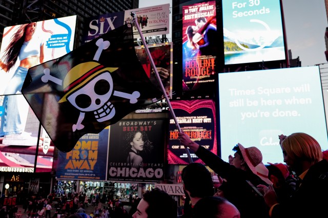 Times Square taken over by Straw Hat Pirates ahead of One Piece release 【Pics & Videos】