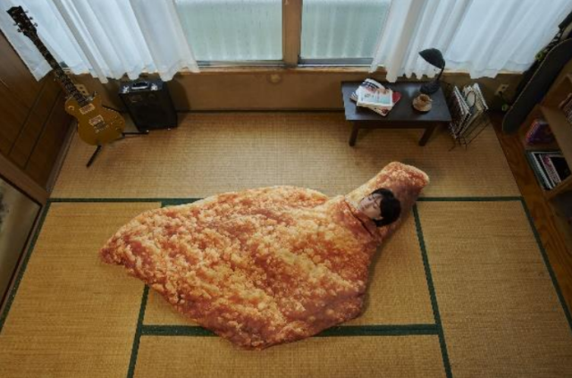 Fried chicken sleeping bags to be awarded to 500 lucky Mos Burger customers