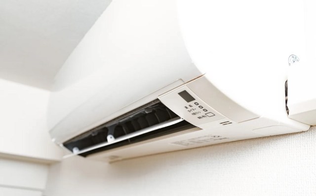 日本政府は、個人の家庭用エアコンをリモートでオフにする権限を求めている、と報告書は述べている